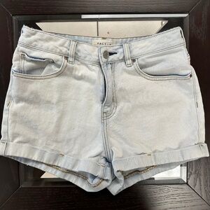 *PAC SUN* Light Wash Mom Short Size 27